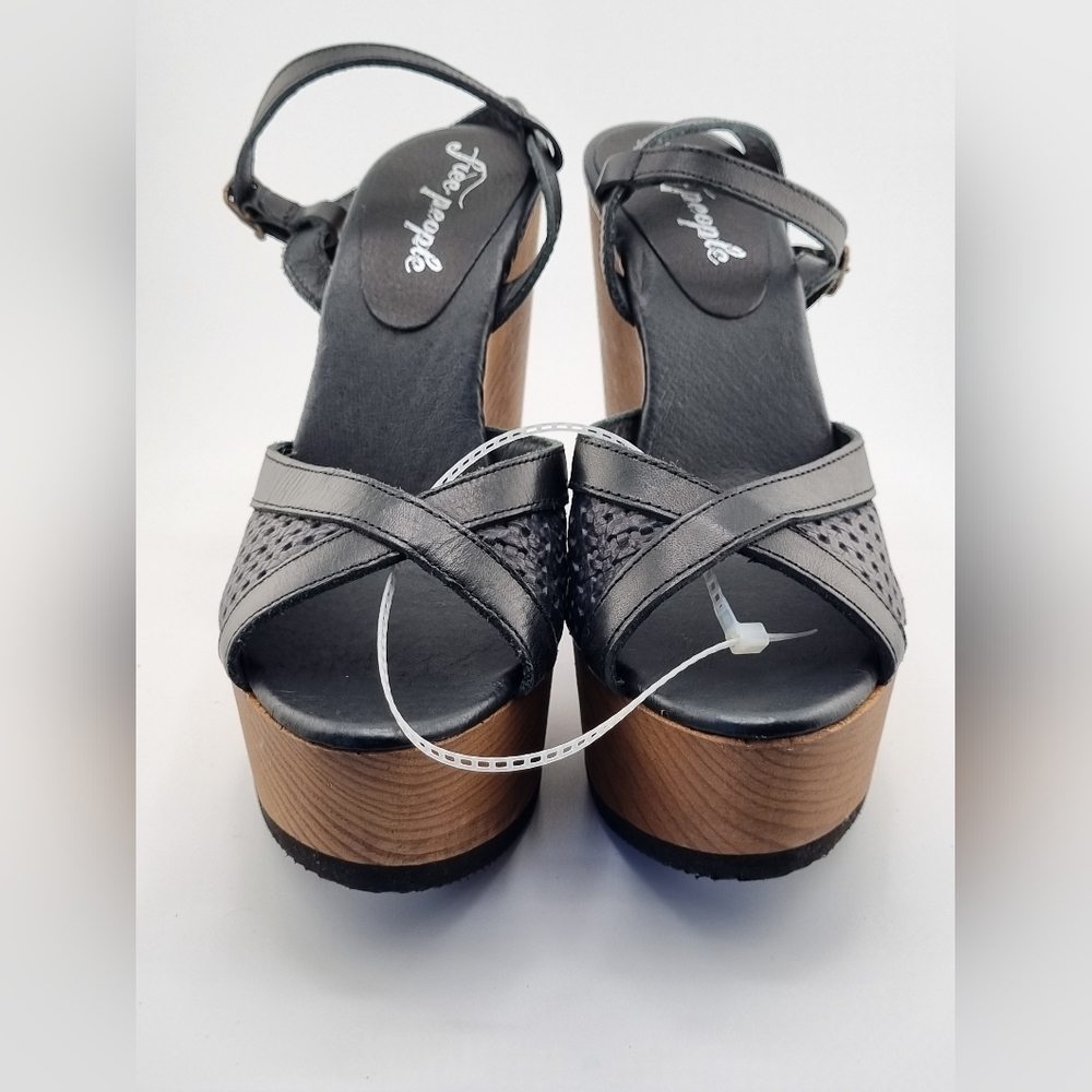 🎁🎁Free People Shoes Size 39🎁🎁